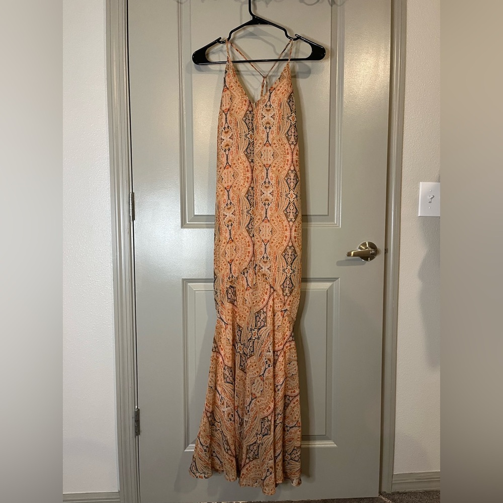 Elegant Orange Patterned Maxi Dress